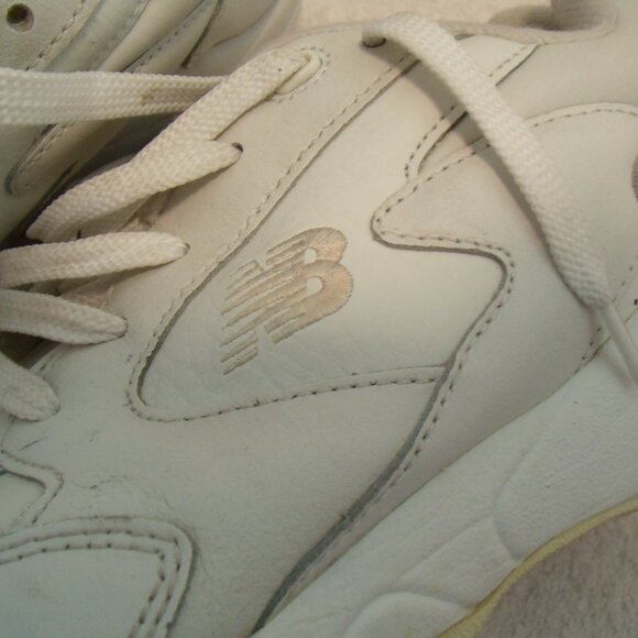 New Balance 571 walking  sneakers in white size 9 1/2 - Picture 3 of 10
